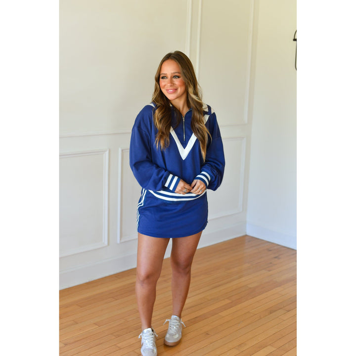 athletic long sleeve navy top